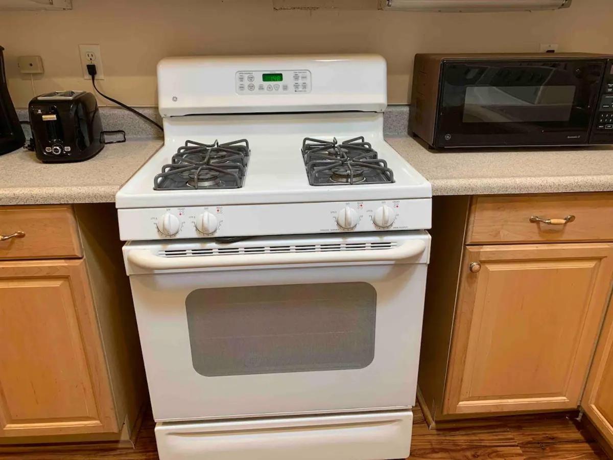 Spacious & Pet Friendly Oceanside Home ภายนอก รูปภาพ